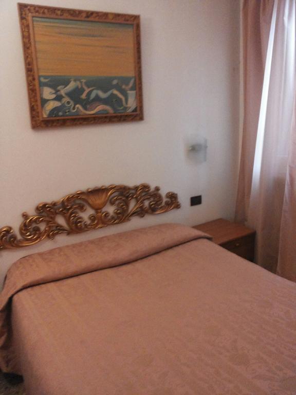 Hotel Antico Capon Venice Exterior photo